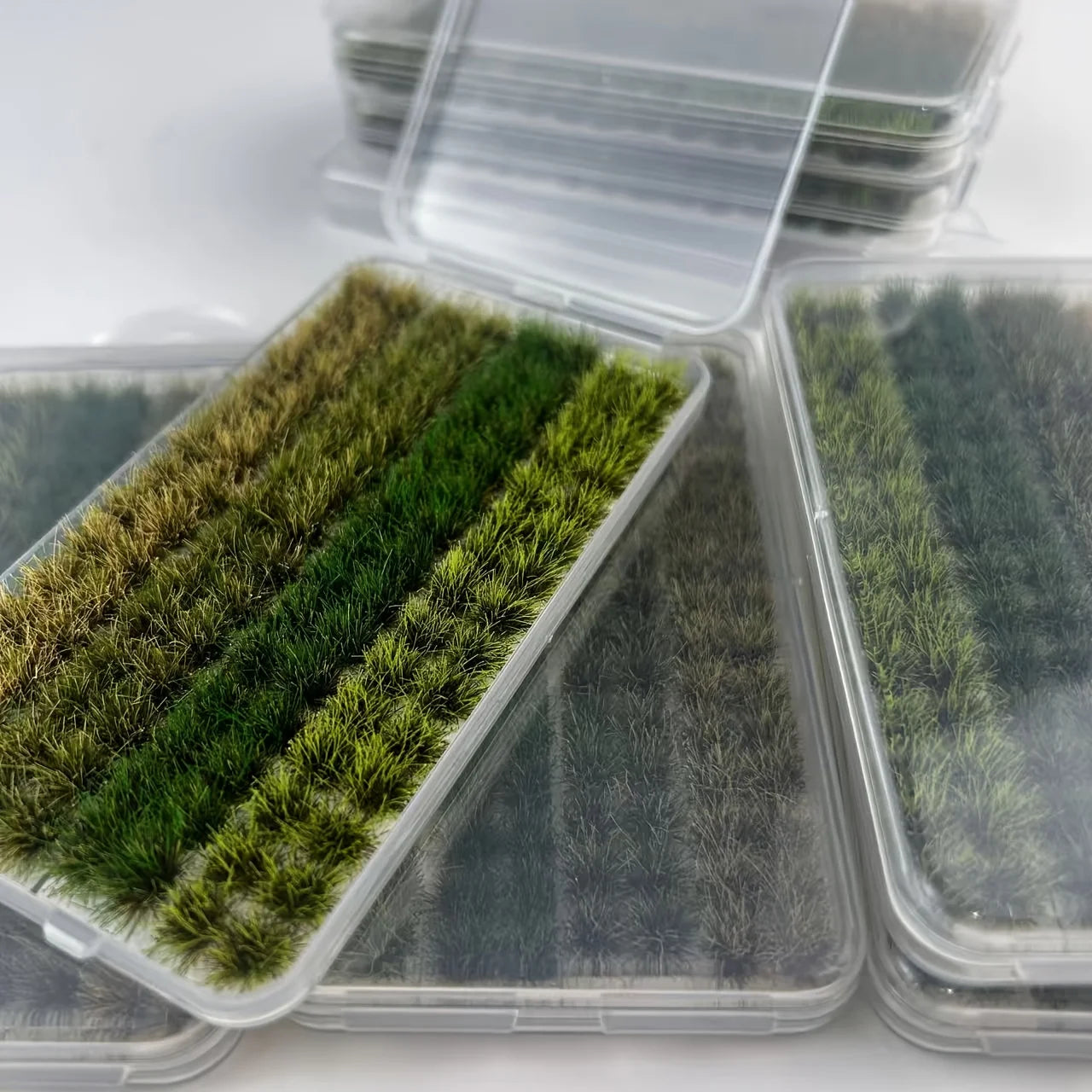 Miniature Lawn Realistic Grass Cluster. Model Train Scenery Kit  104pcs/box