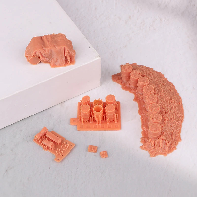 1/72  Model Kits. Oil Drums / Sandbags Railway  Yard Scenery